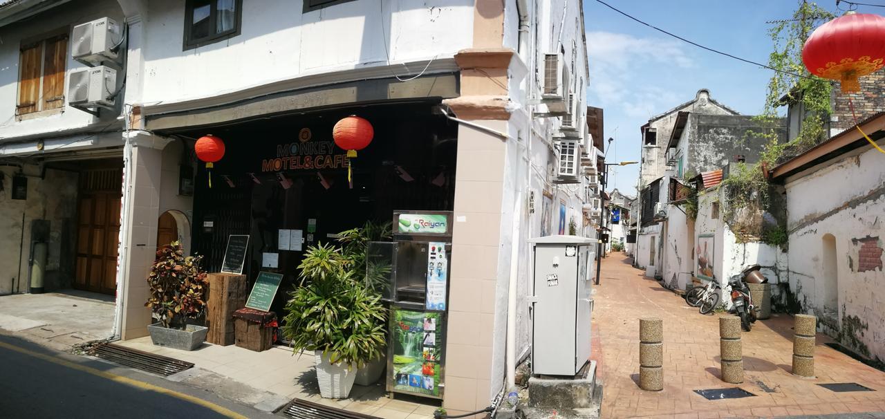 Monkey Motel Cafe Malacca Exterior photo