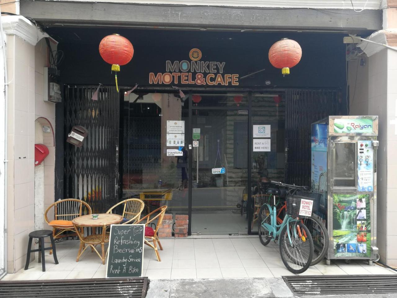 Monkey Motel Cafe Malacca Exterior photo